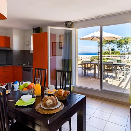 Seaside For 4 In Six-Fours-les-Plages