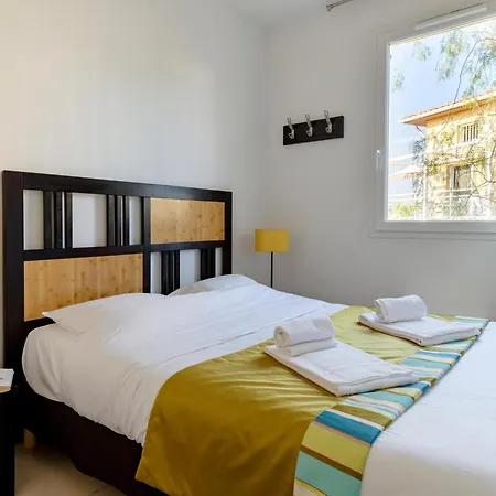 Apartment Seaside For 4 In *