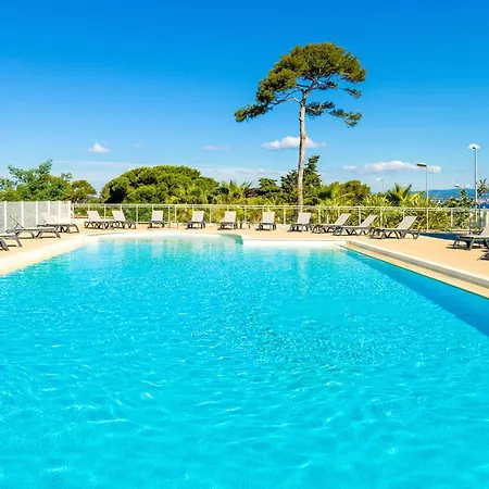 Seaside For 4 In Apartment *