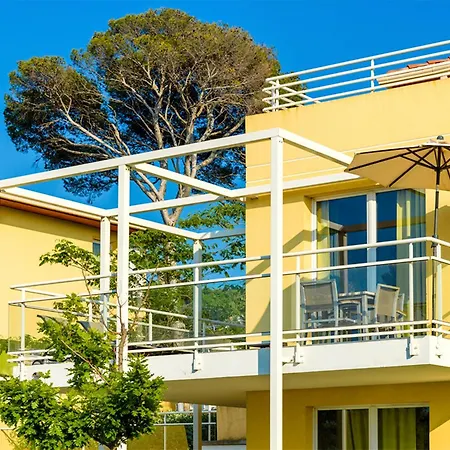 Seaside For 4 In Six-Fours-les-Plages